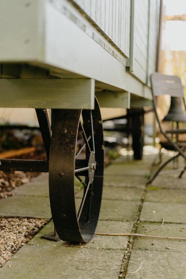 Little England Retreats - Cottage, Yurt And Shepherd Huts Othery Luaran gambar